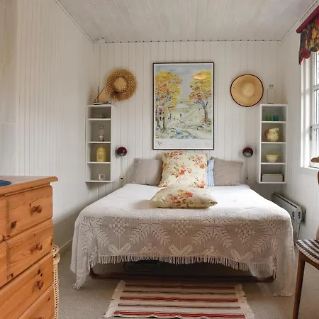 Lovely In Ringkobing With Kitchen Holiday home Sondervig