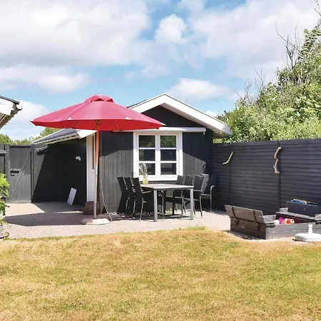 Lovely In Ringkobing With Kitchen Holiday home Sondervig